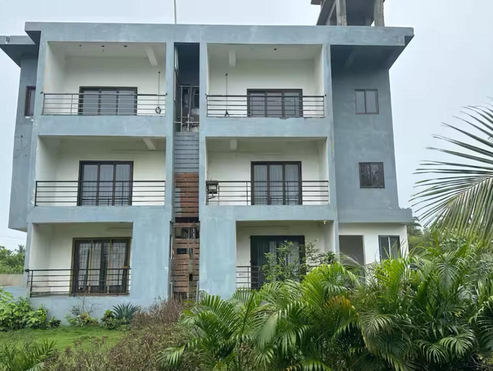 Ziba Beach Morjim Exterior photo